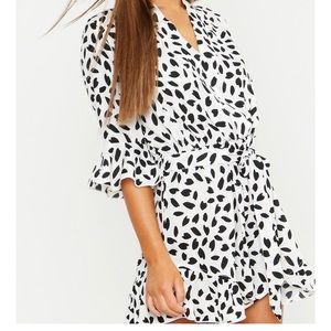 NWT Boohoo Romper